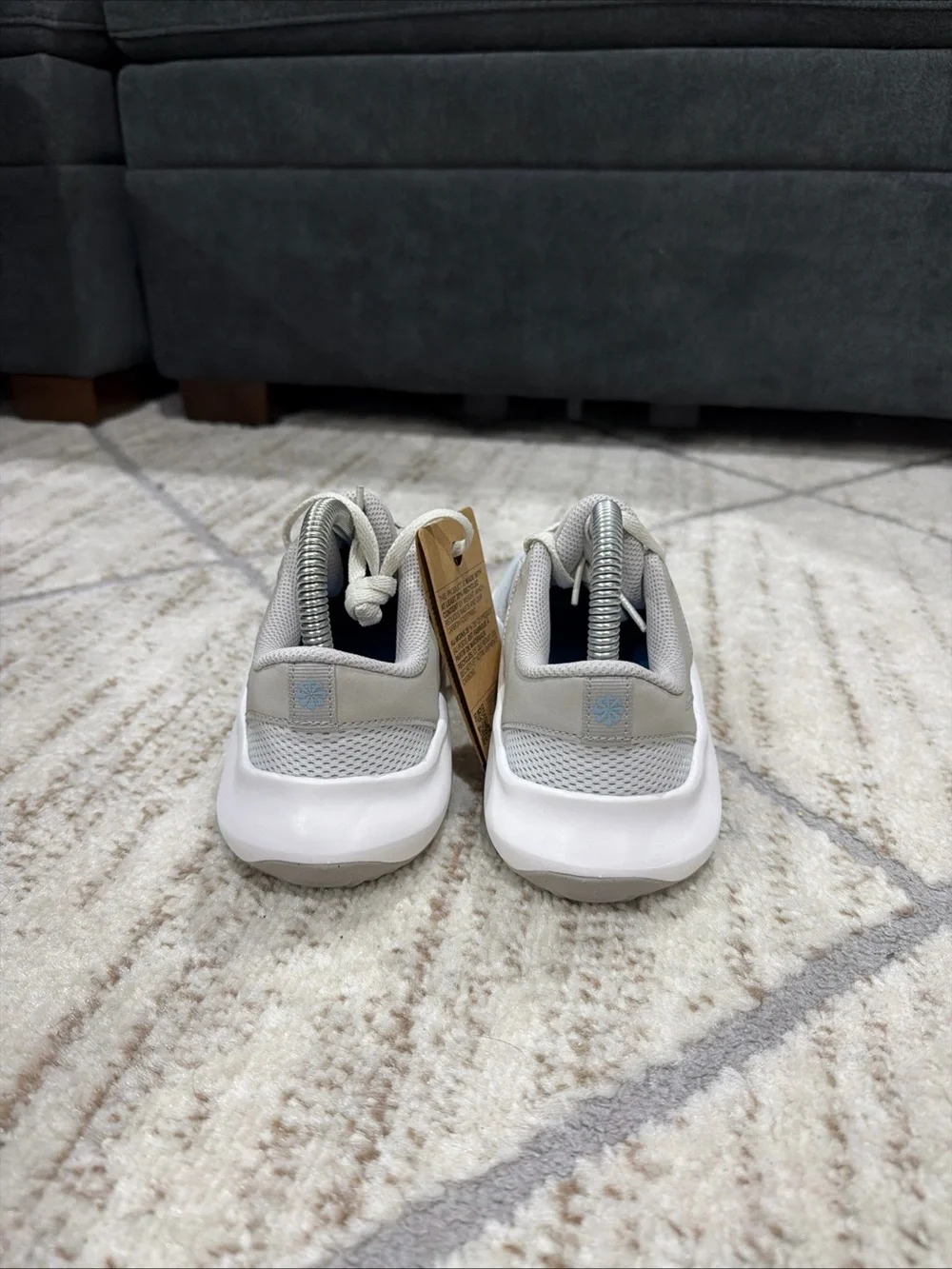 Nike Legend Essential 3 Next Nature White Grey Running Shoes Women’s Size 7